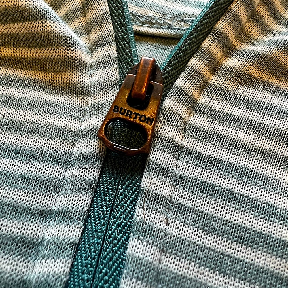 Burton Zip-Up Hoodie - Women’s Medium - Picture 4 of 9